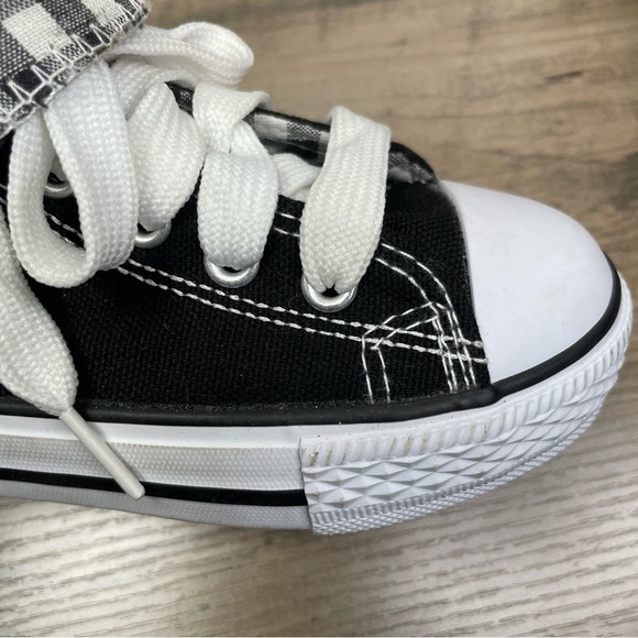 Kids sz 7 Toddler Black, White and Red Canvas Sneaker Bundle of 3 Everyday use - Picture 12 of 15